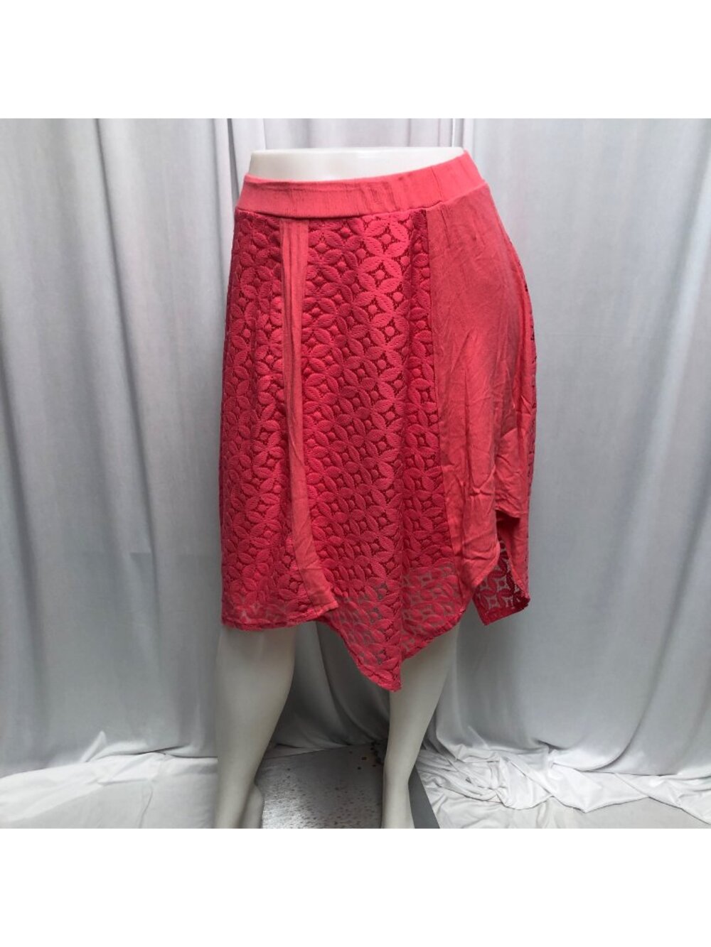 Maurices Skirt Womens Size Medium Pink Lace Lined Handerchief Hem Boho Fairy
